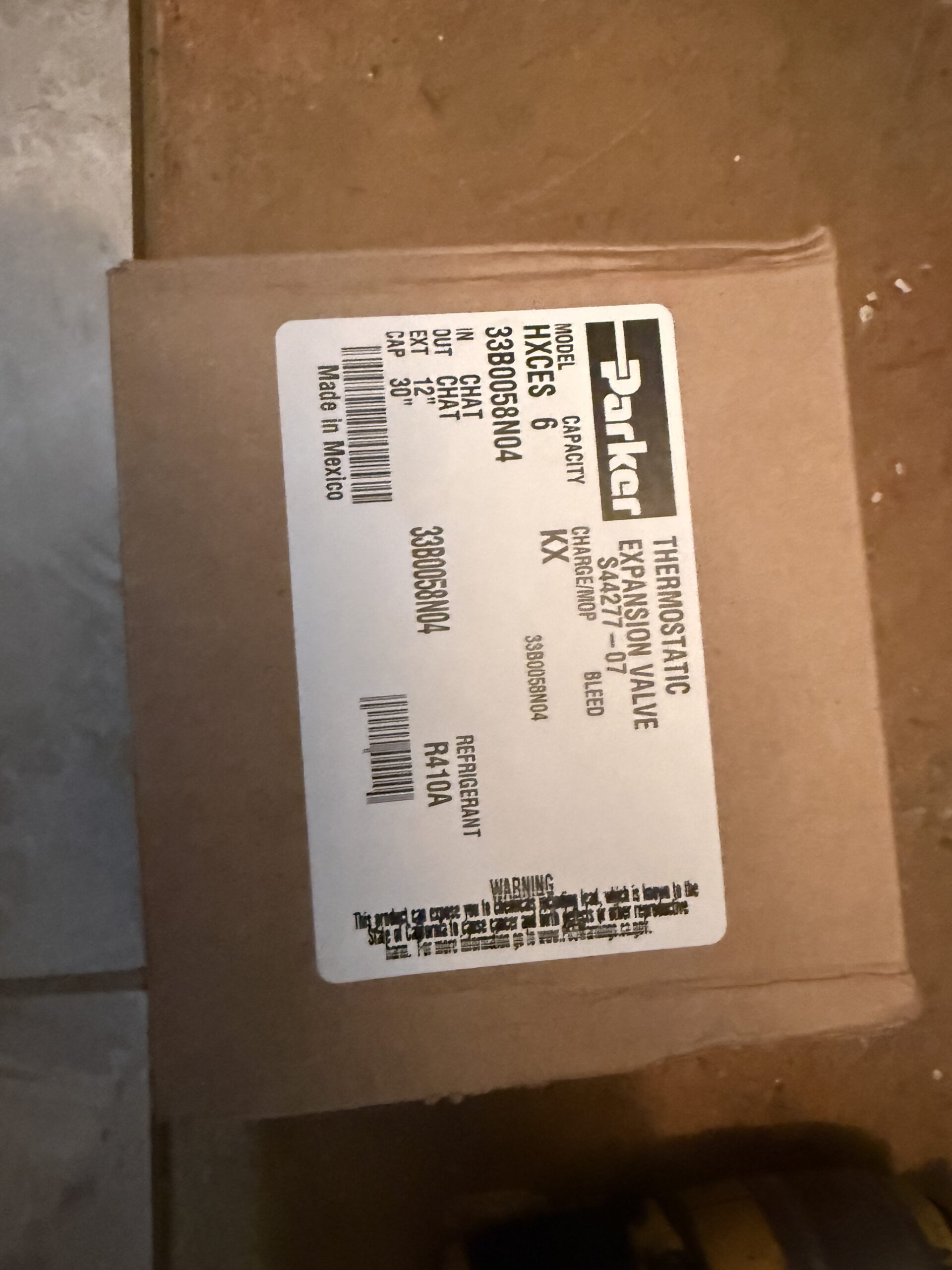 Parker thermostatic expansion valve TXV on HVAC refrigerant circuit