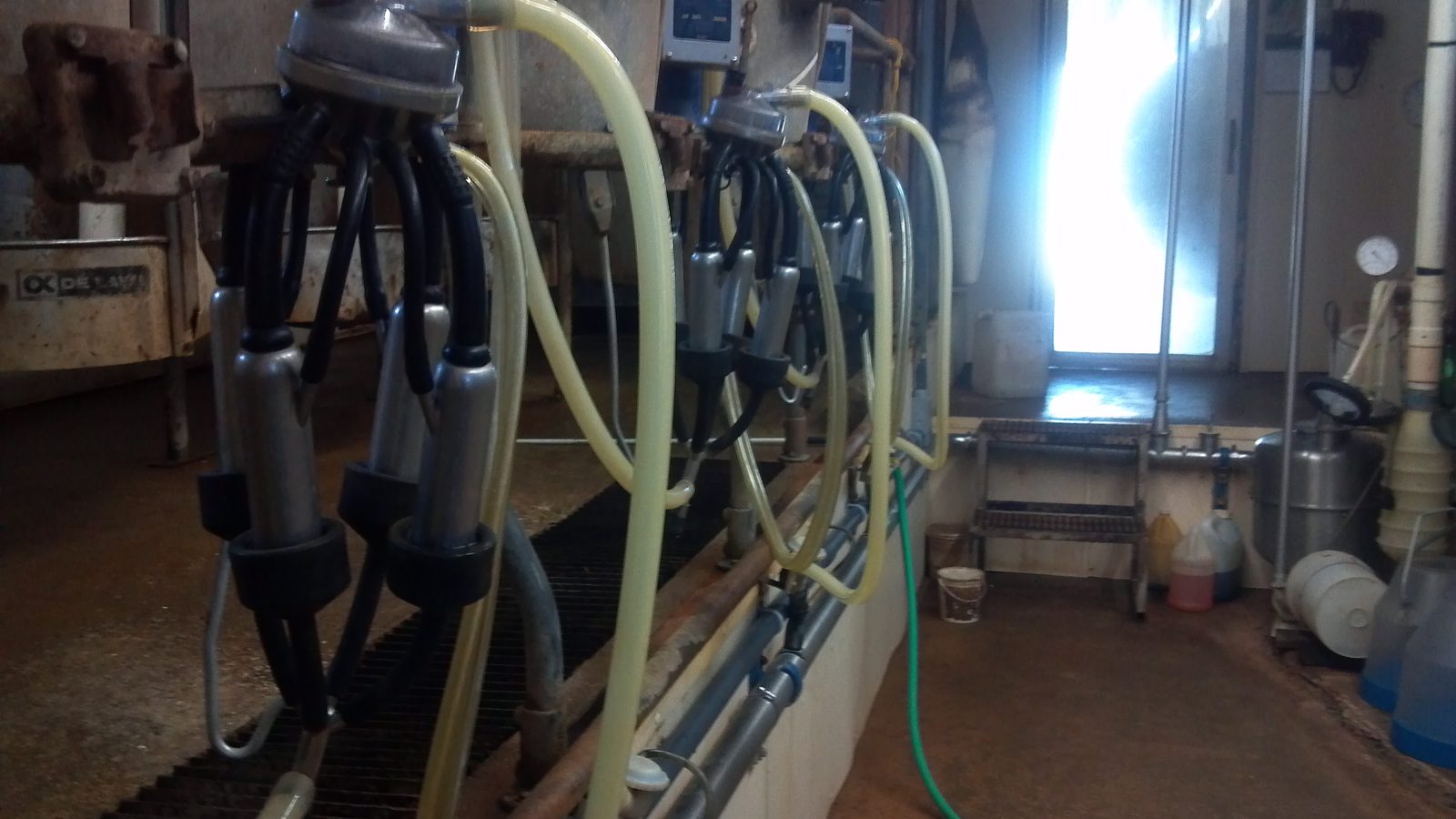 Dairy parlor washdown hot water and ventilation service by Hartzell Heat and Air in Kingfisher County, Oklahoma