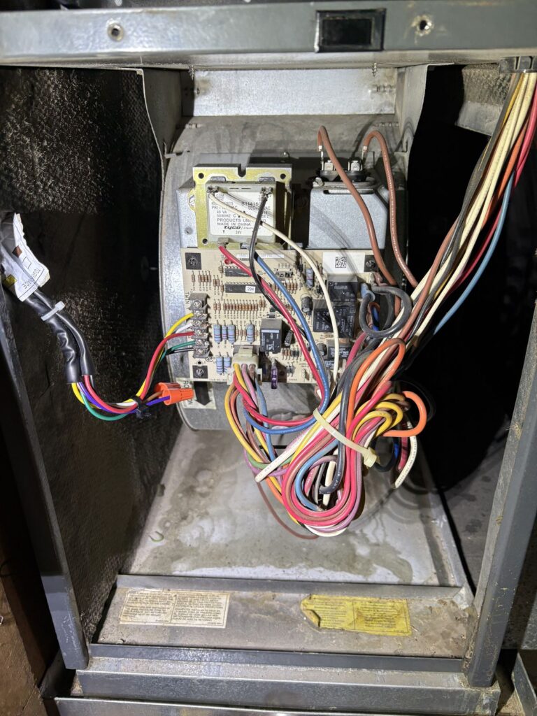 Furnace control board and wiring